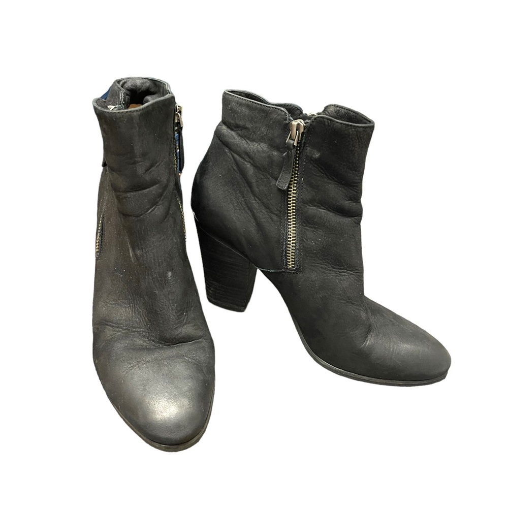 ✨VINTAGE MICHAEL KORS HEEL BOOTIES✨ - Picture 3 of 9